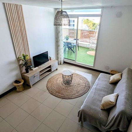Appartamento Entièrement équipé, climatisé, Wifi, au dernier étage sans vis à vis Saint-Denis Esterno foto